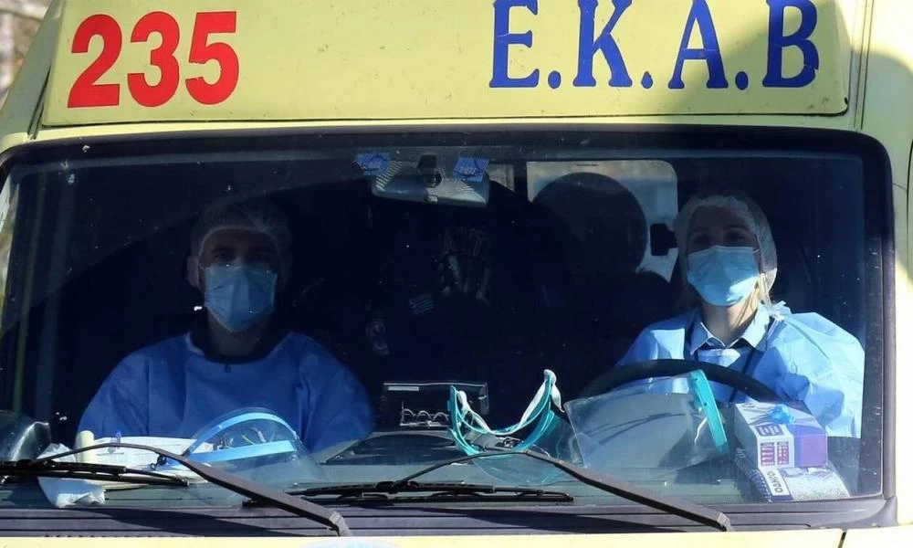 Βόλος: Σάλος για εμβολιασμούς εκτός σειράς σε γηροκομείο - Τι απαντά ο πρόεδρός του